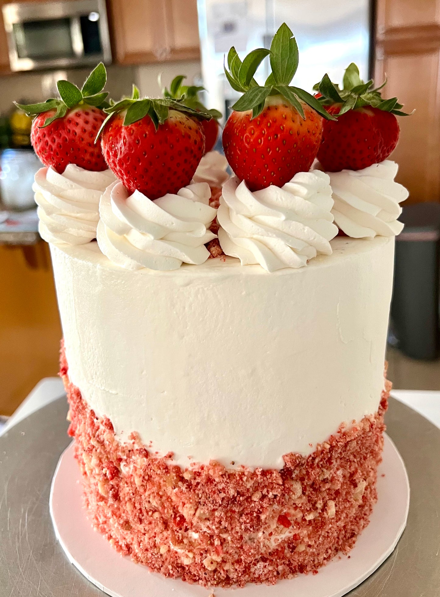 Strawberry Crunch Delight Cake